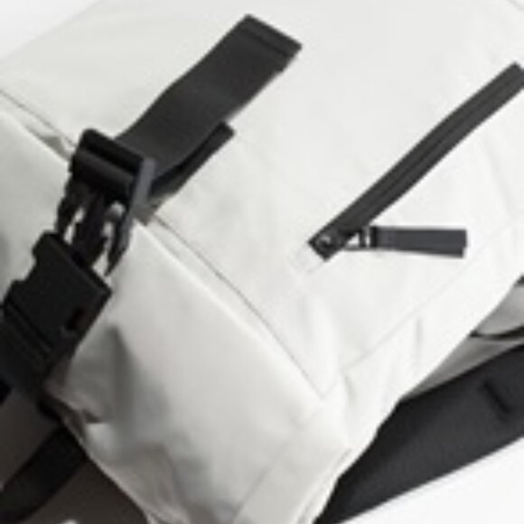 H&M Moved Water-Repellent Sports Backpack - Beige - Picture 4 of 5